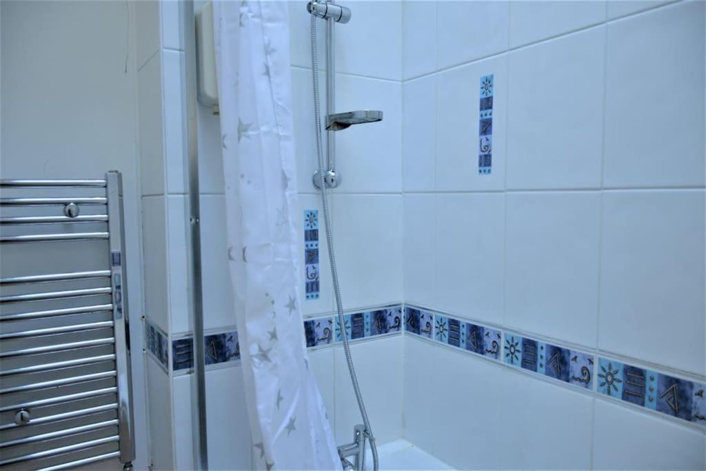 London Zone 2, 2 Bedroom House מראה חיצוני תמונה