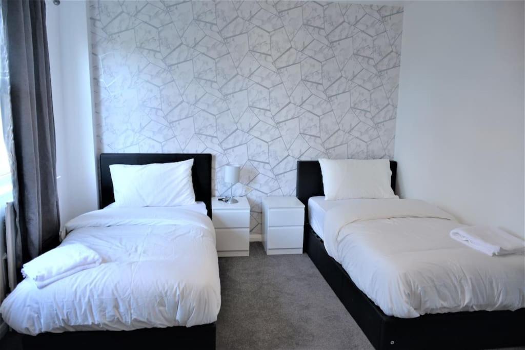 London Zone 2, 2 Bedroom House מראה חיצוני תמונה